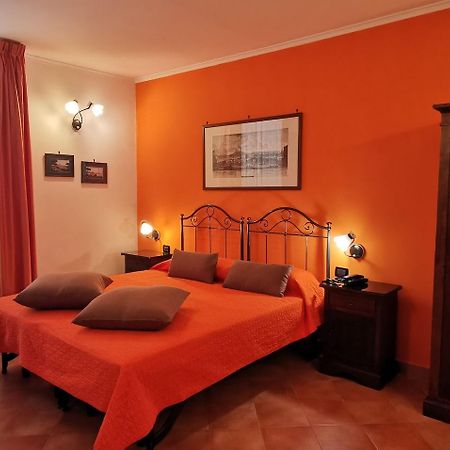 Hotel Neapolis Esterno foto