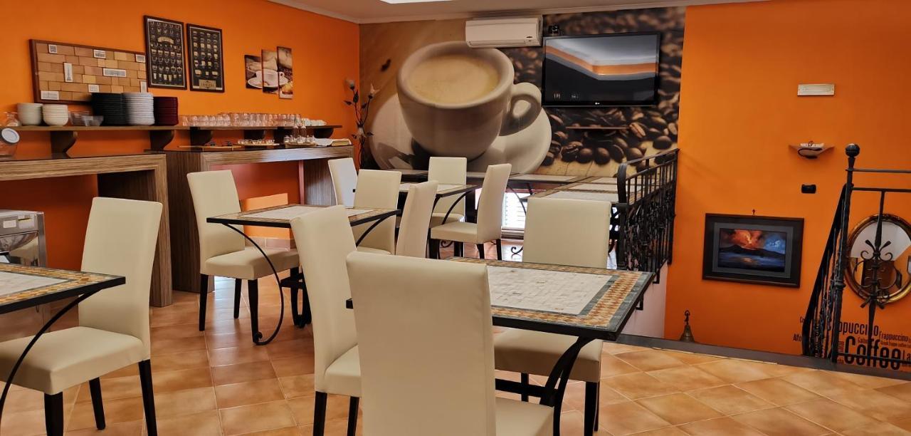 Hotel Neapolis Esterno foto