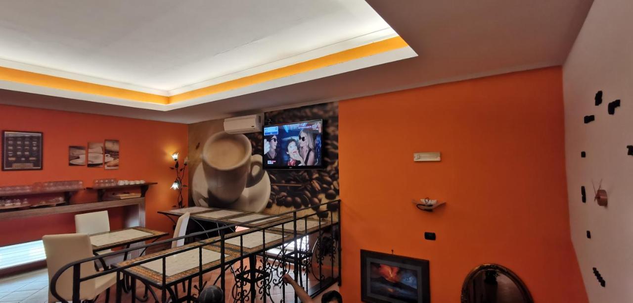 Hotel Neapolis Esterno foto