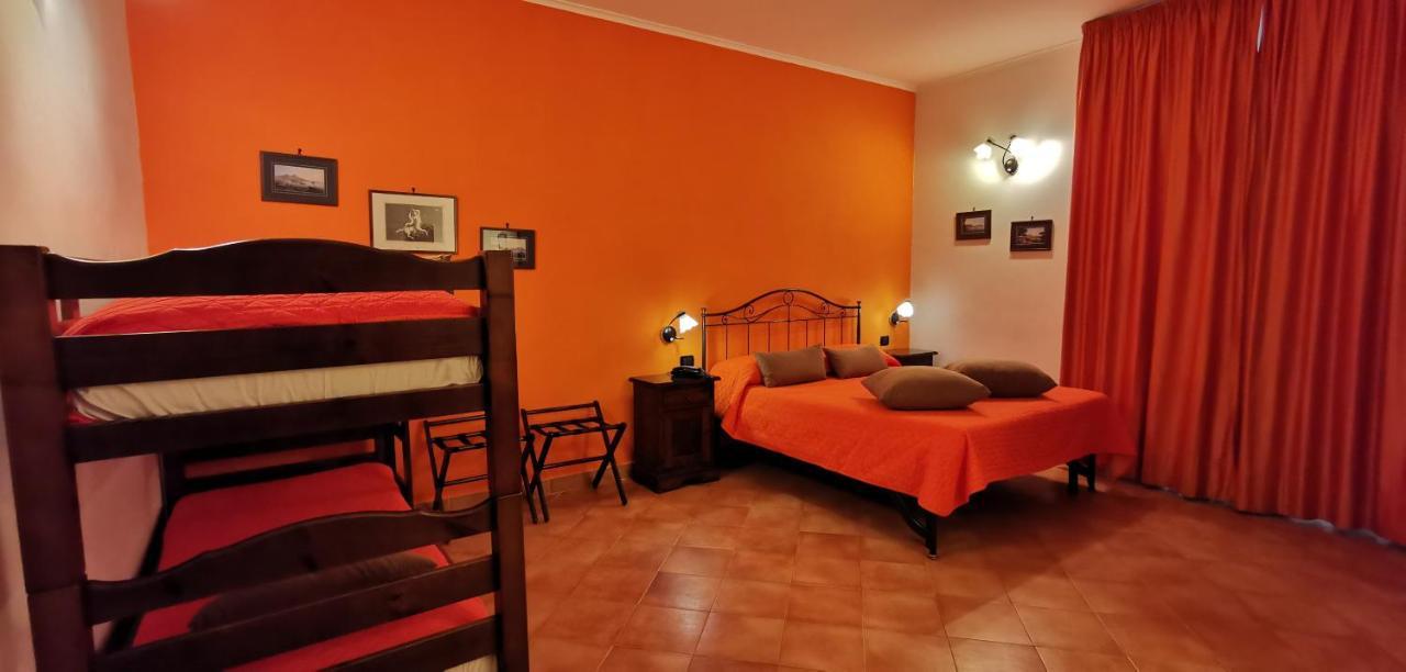 Hotel Neapolis Esterno foto