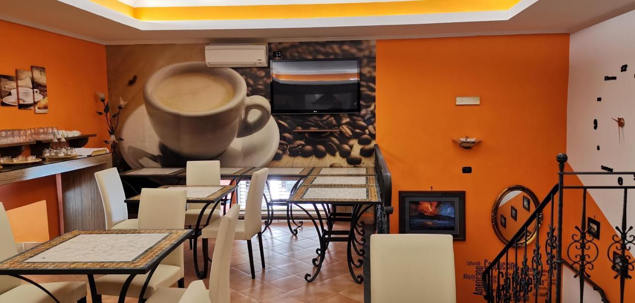 Hotel Neapolis Esterno foto