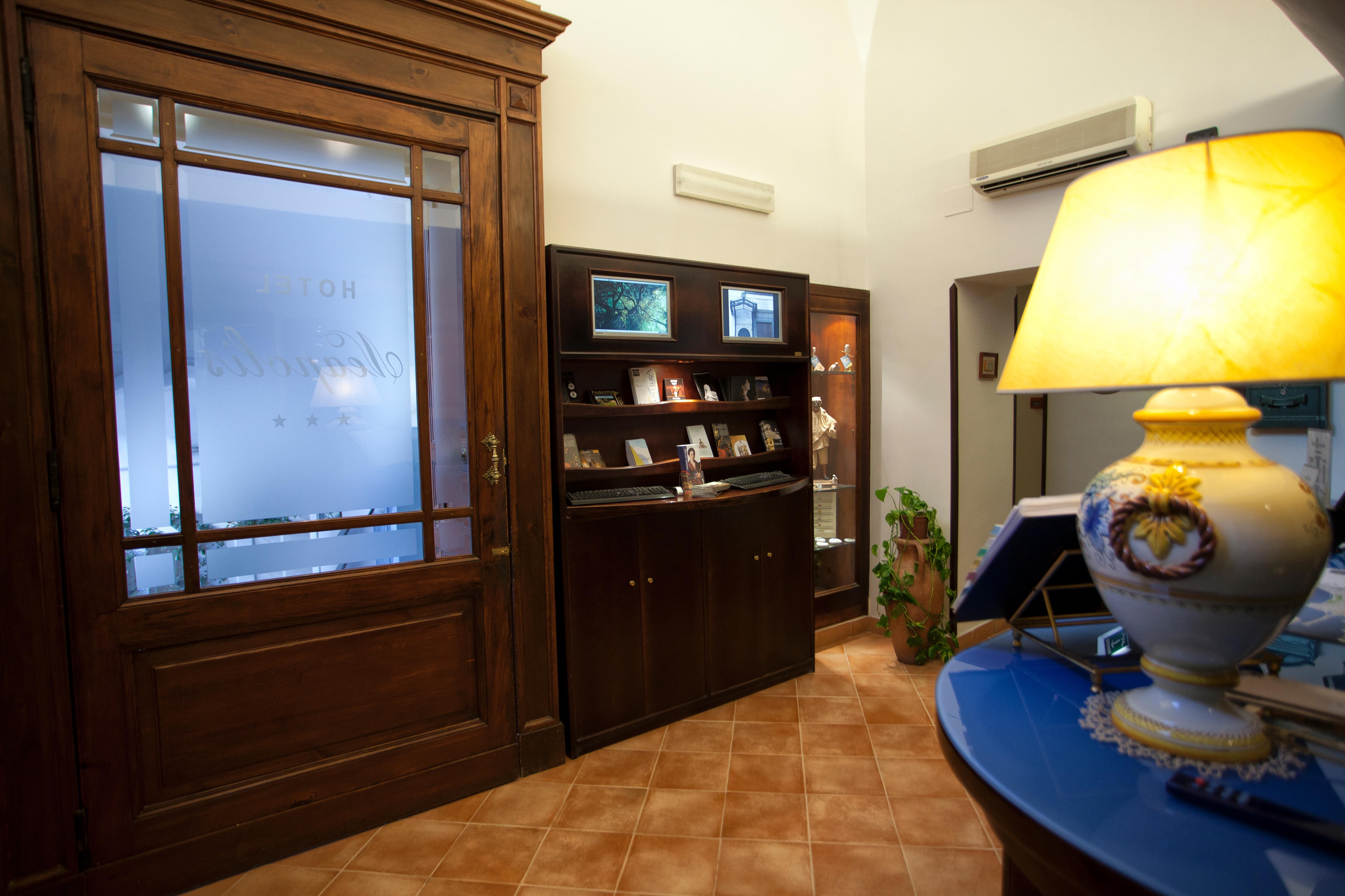 Hotel Neapolis Interno foto