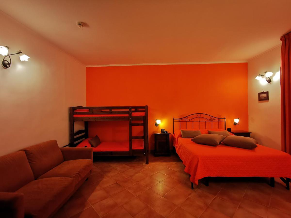 Hotel Neapolis Esterno foto