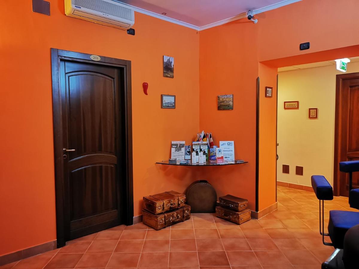 Hotel Neapolis Esterno foto