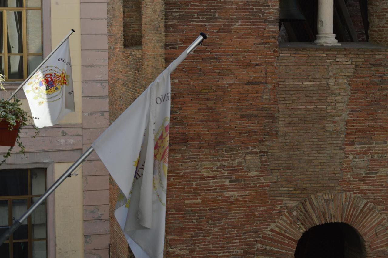 Hotel Neapolis Esterno foto